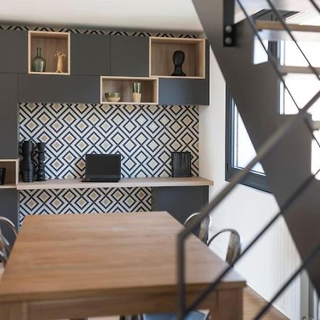 Maison De Vacances 220M2 Vue Lac Et Chateau เมนตง-ซองต์-แบร์นา ภายนอก รูปภาพ