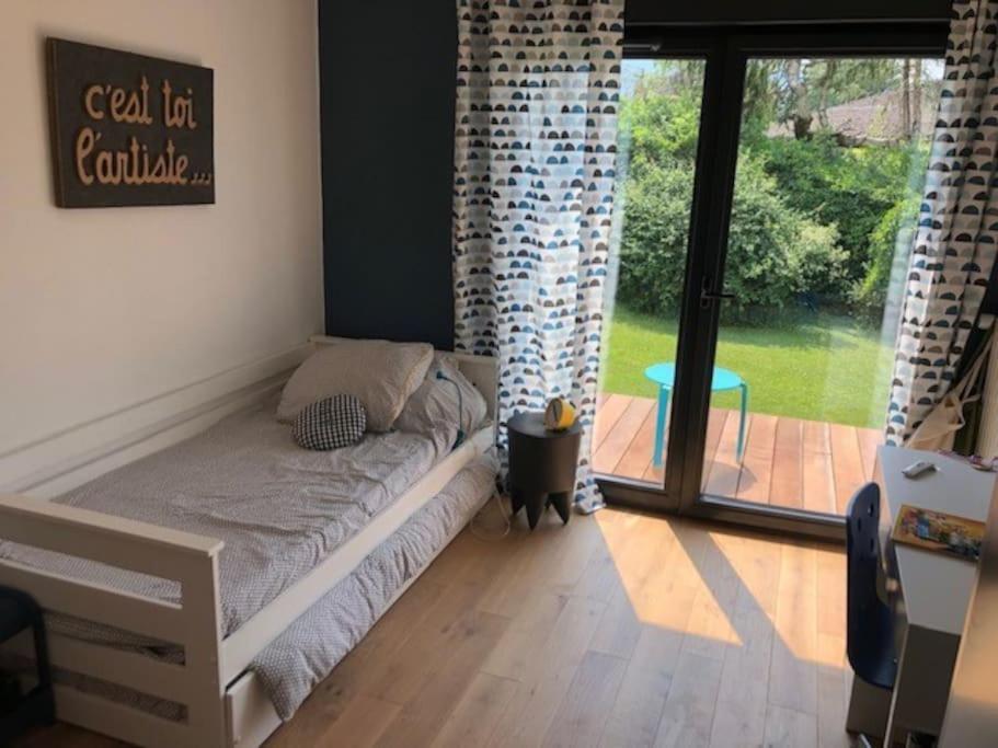 Maison De Vacances 220M2 Vue Lac Et Chateau เมนตง-ซองต์-แบร์นา ภายนอก รูปภาพ