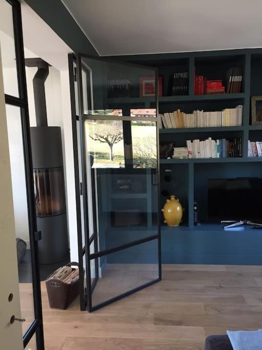 Maison De Vacances 220M2 Vue Lac Et Chateau เมนตง-ซองต์-แบร์นา ภายนอก รูปภาพ