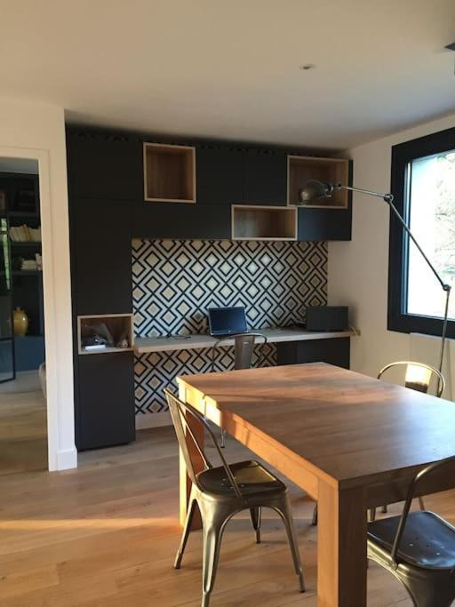 Maison De Vacances 220M2 Vue Lac Et Chateau เมนตง-ซองต์-แบร์นา ภายนอก รูปภาพ