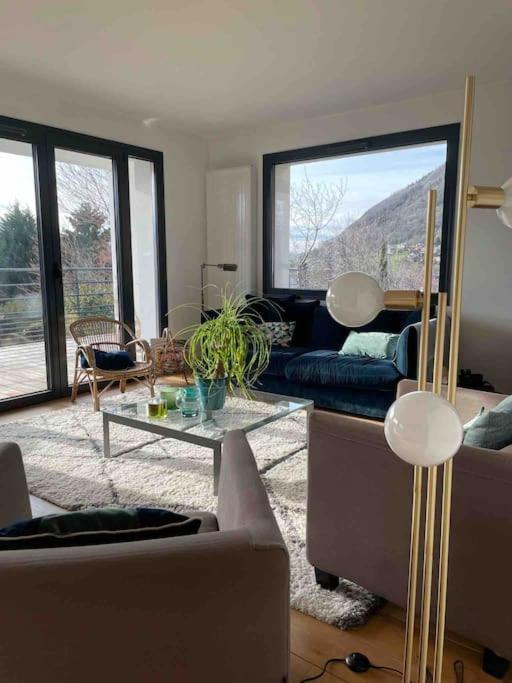 Maison De Vacances 220M2 Vue Lac Et Chateau เมนตง-ซองต์-แบร์นา ภายนอก รูปภาพ