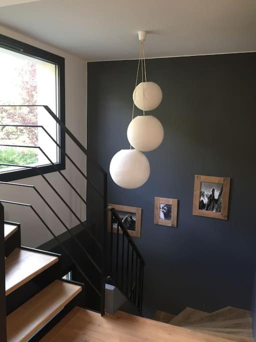 Maison De Vacances 220M2 Vue Lac Et Chateau เมนตง-ซองต์-แบร์นา ภายนอก รูปภาพ
