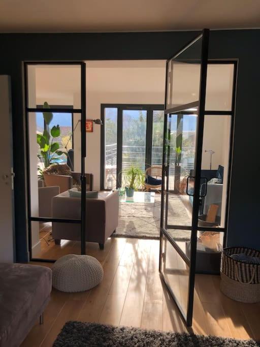 Maison De Vacances 220M2 Vue Lac Et Chateau เมนตง-ซองต์-แบร์นา ภายนอก รูปภาพ