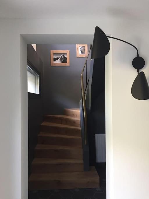 Maison De Vacances 220M2 Vue Lac Et Chateau เมนตง-ซองต์-แบร์นา ภายนอก รูปภาพ